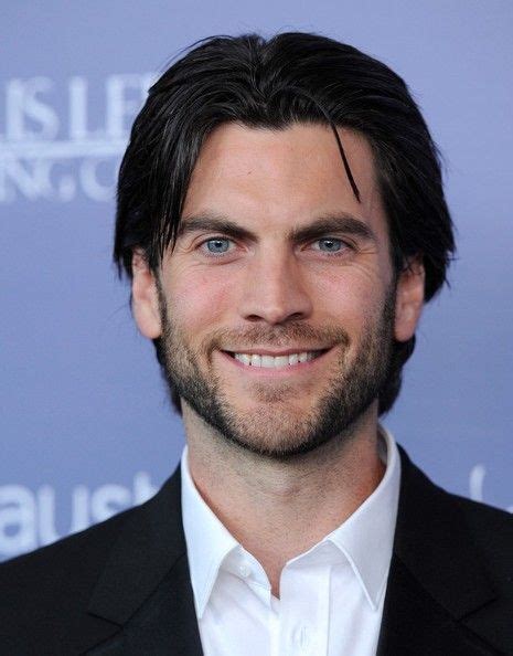 celebrities with black hair and blue eyes|dark haired blue eyed actors.